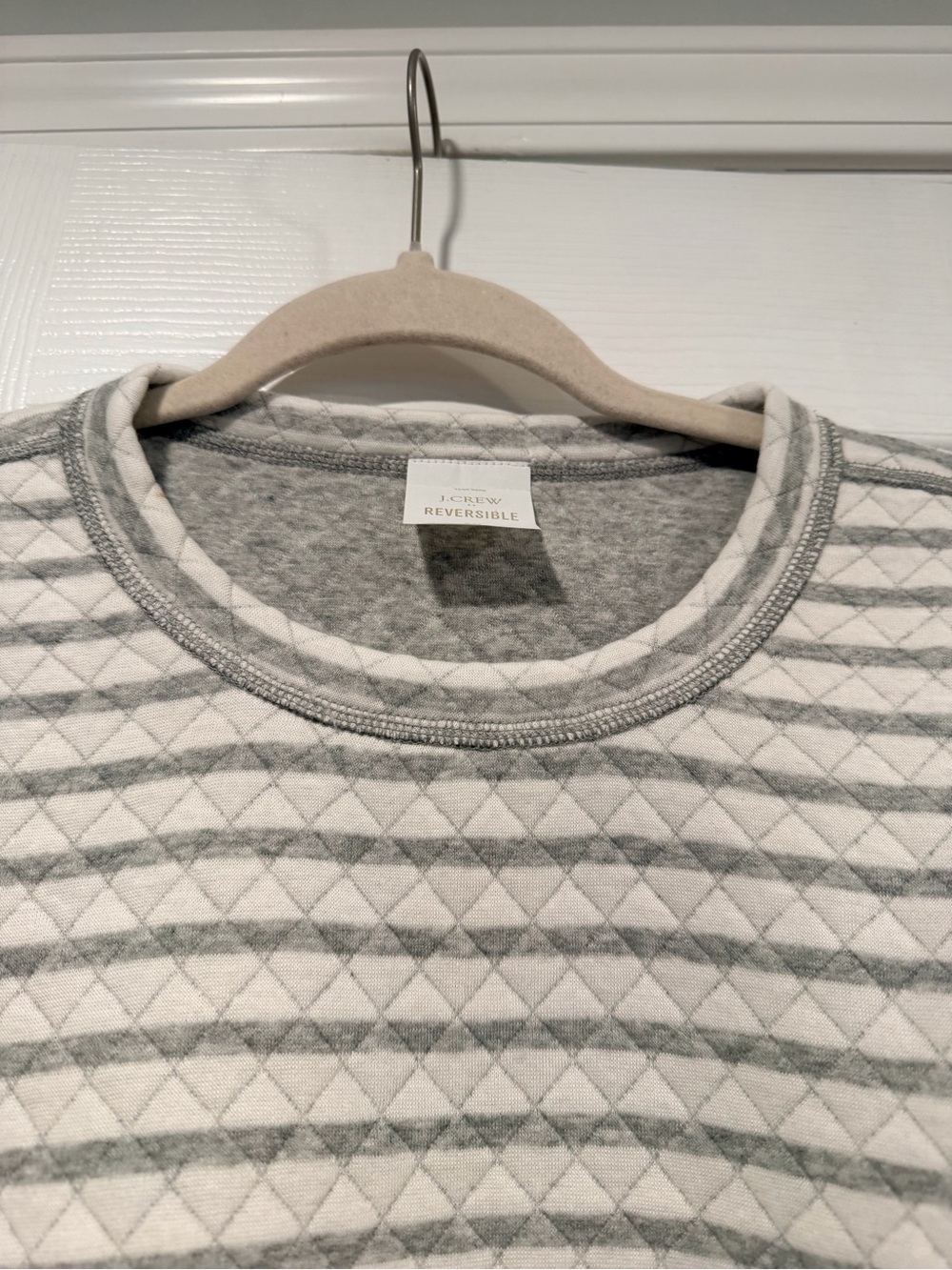 NWOT J. Crew Size 3X Gray Cream Reversible Quilted Striped Crew Sweatshirt - Picture 2 of 11